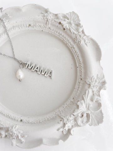 Mama Necklace