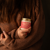 SNOWFLAKE KISSES | 8OZ NON TOXIC SOY CANDLE | HOLIDAY COLLECTION