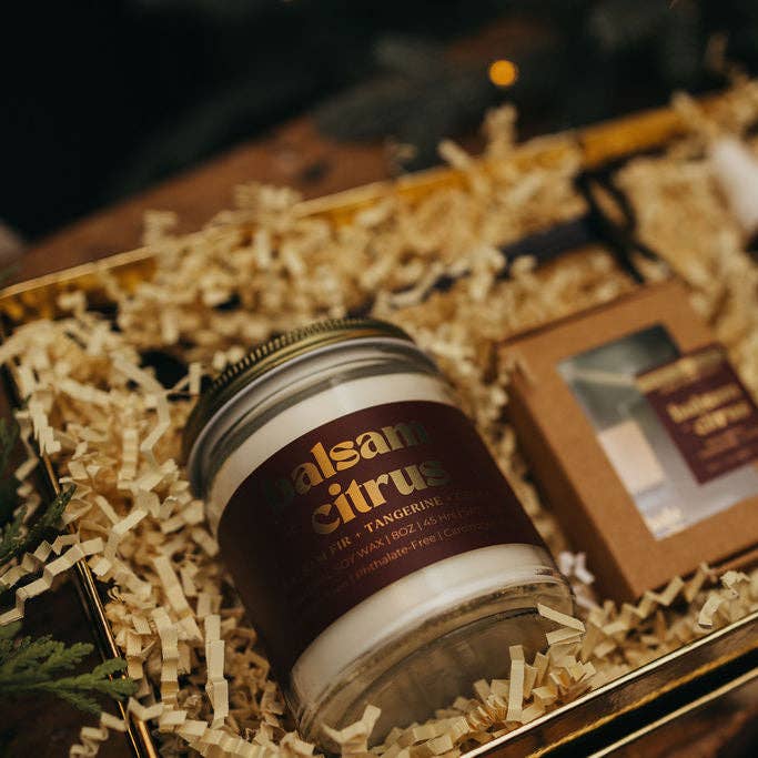 BALSAM & CITRUS SOY CANDLE | Clean-Burning Holiday Candle