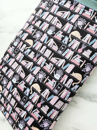 Book shelfie - padded book sleeve, book pouch