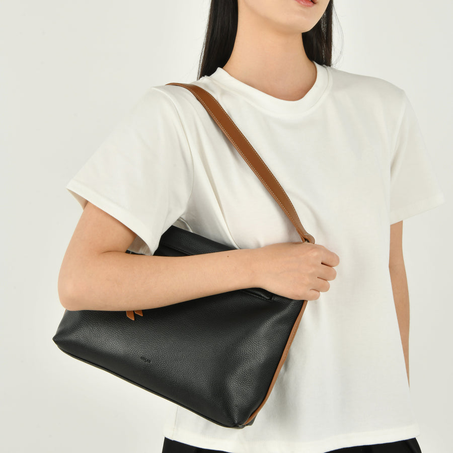 The 'ESTHER' Shoulder Bag Crossbody - Black