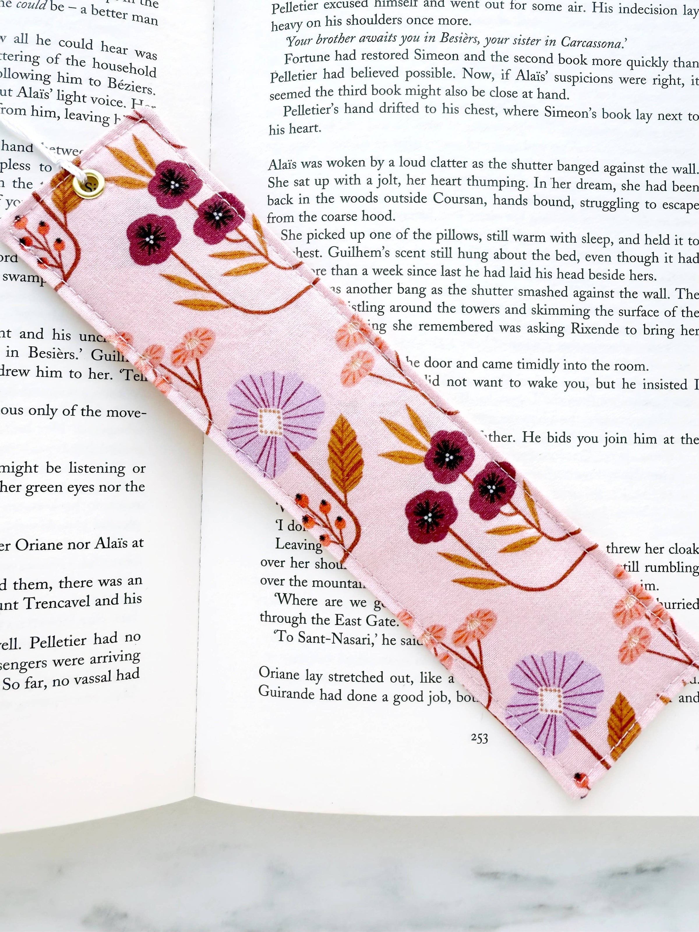 Bookmark - floral trellis