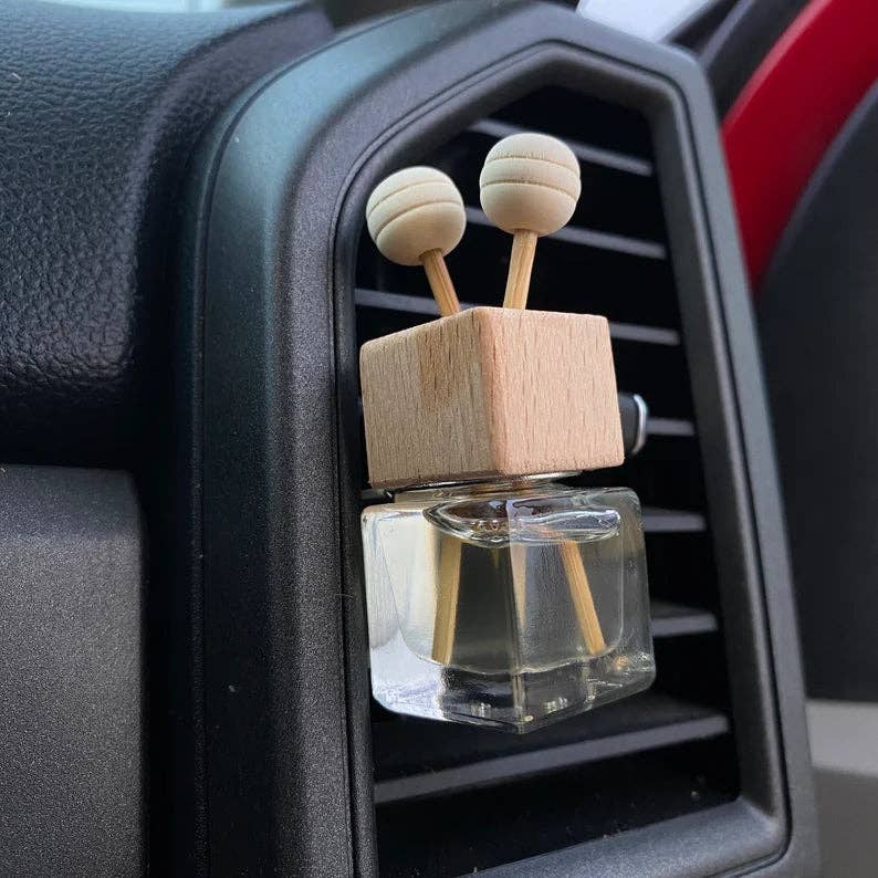 CHRISTMAS BY THE FIRE CAR DIFFUSER | Holiday | Vent Clip