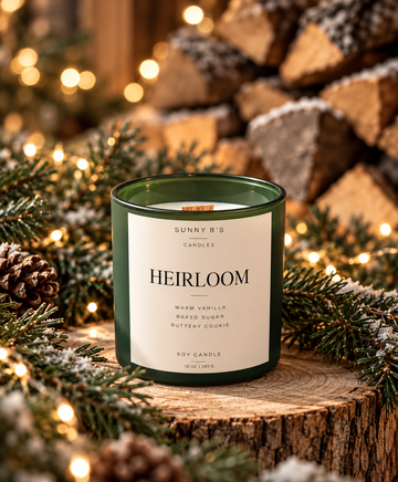 Heirloom 10 oz Christmas Candle