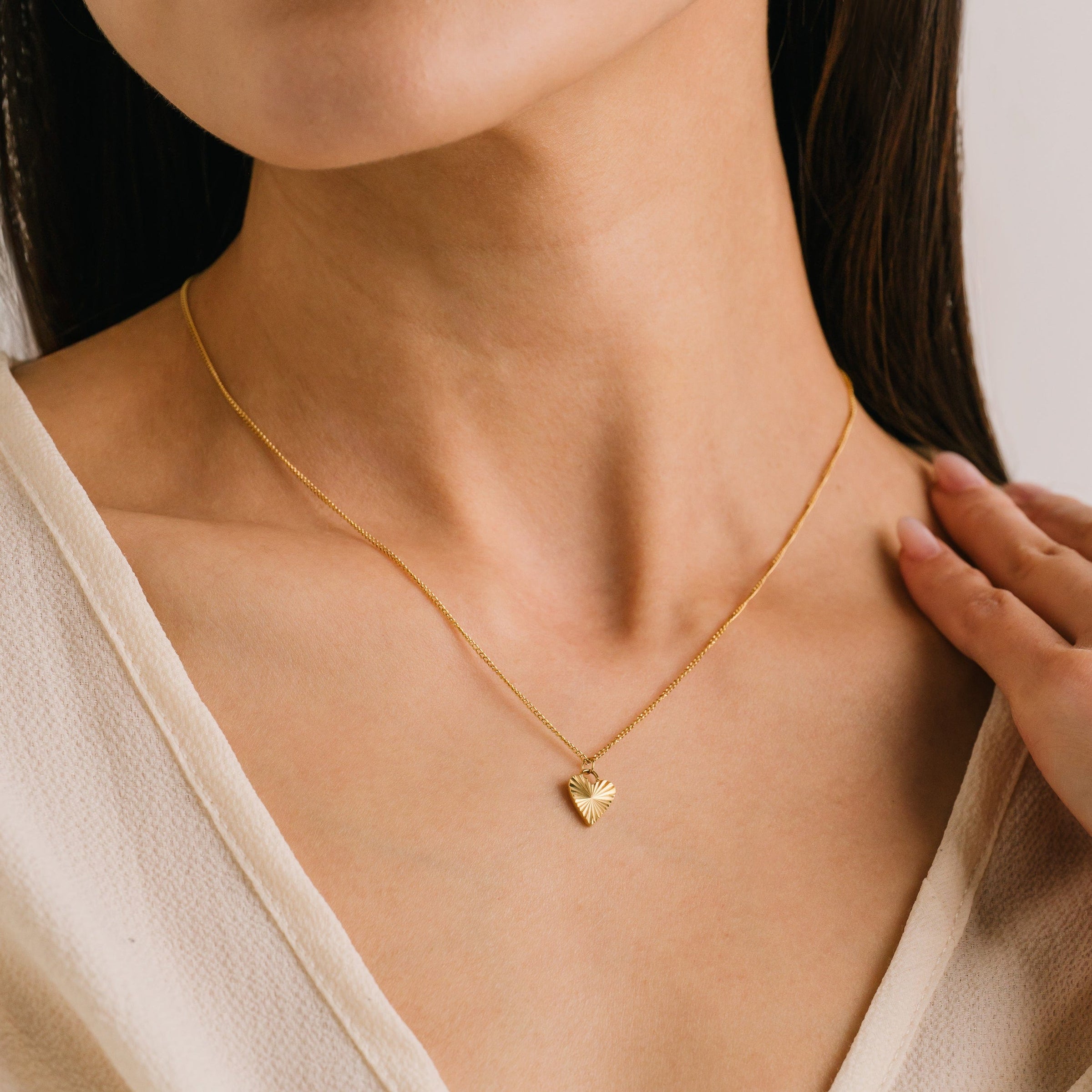 Fluted Heart Necklace - Gold