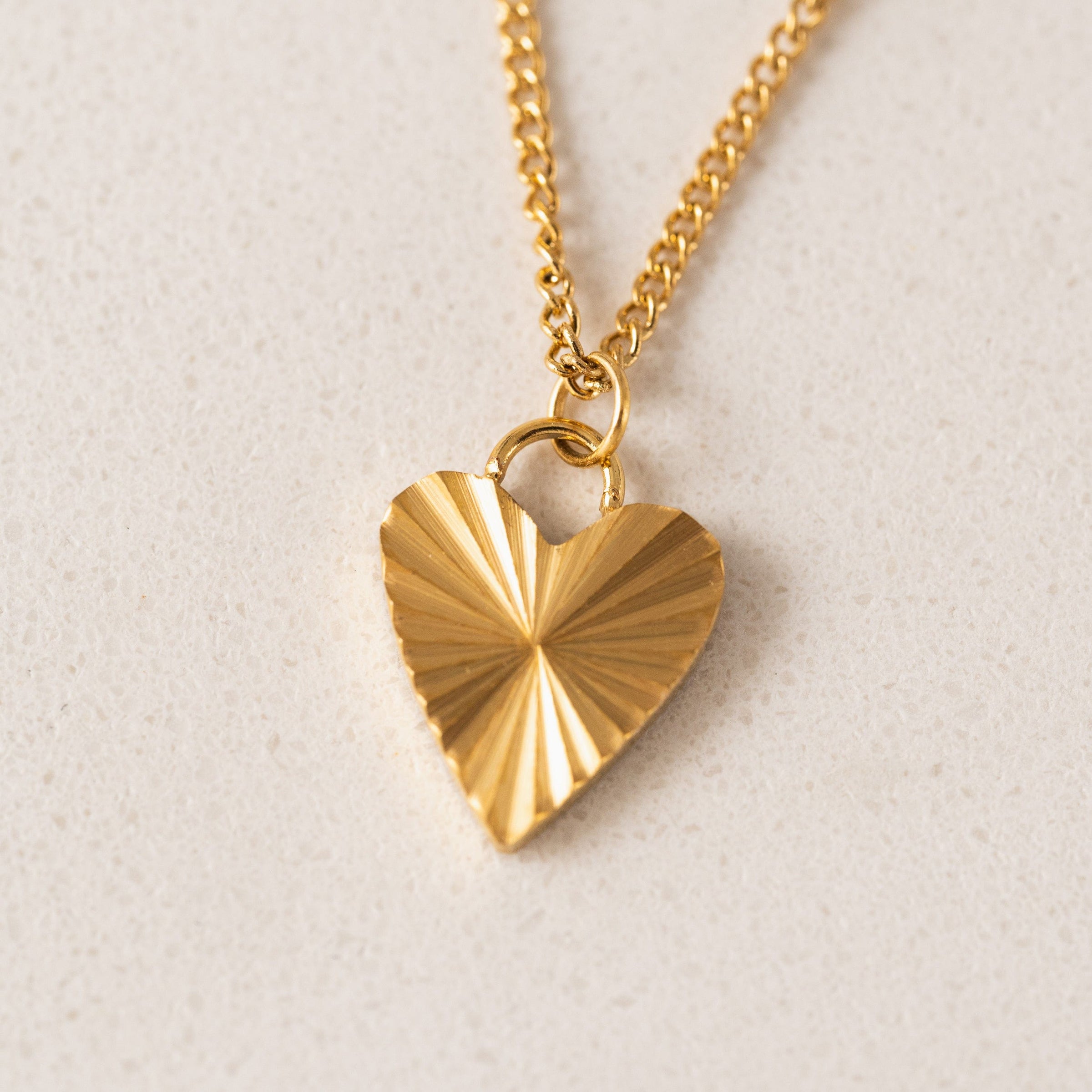 Fluted Heart Necklace - Gold