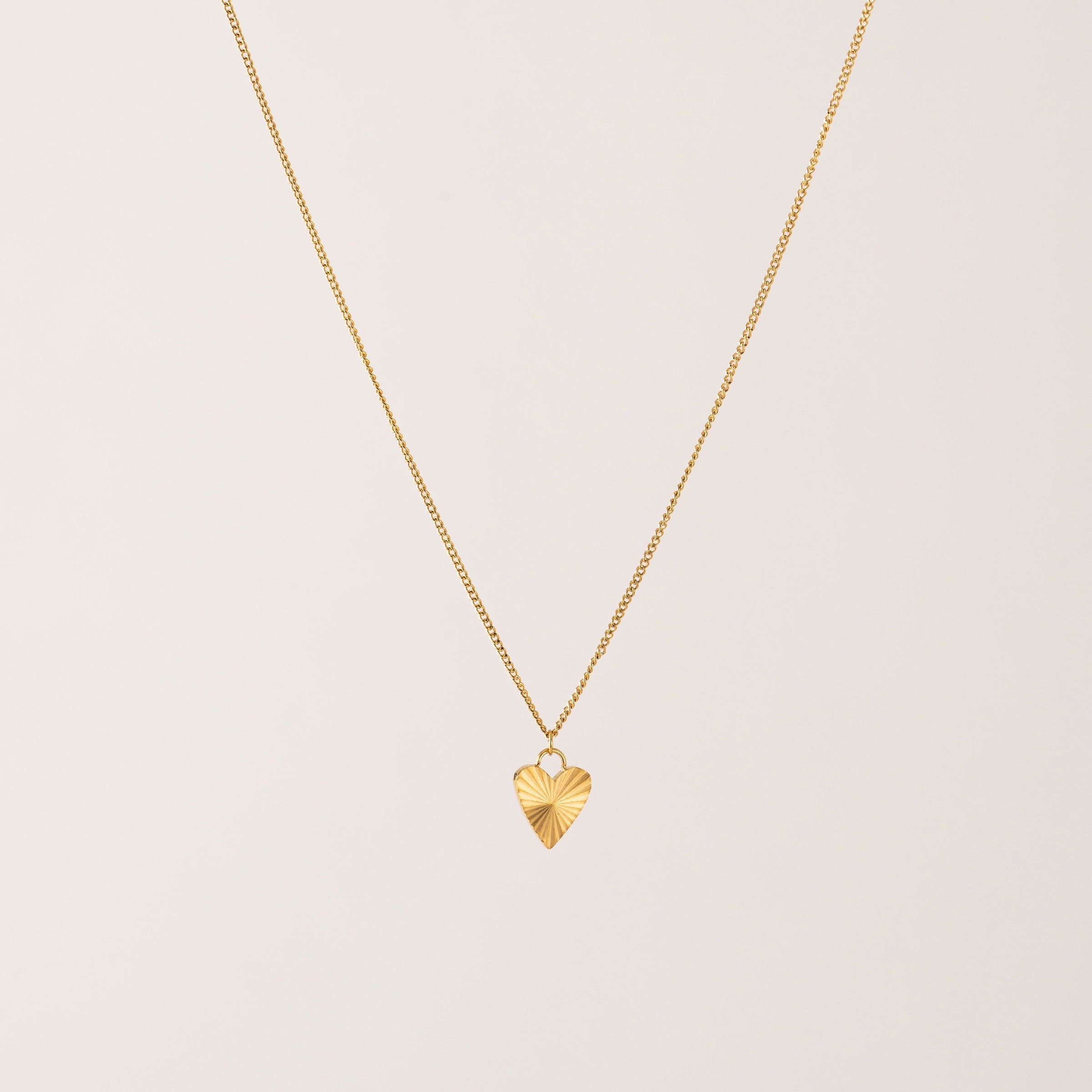 Fluted Heart Necklace - Gold