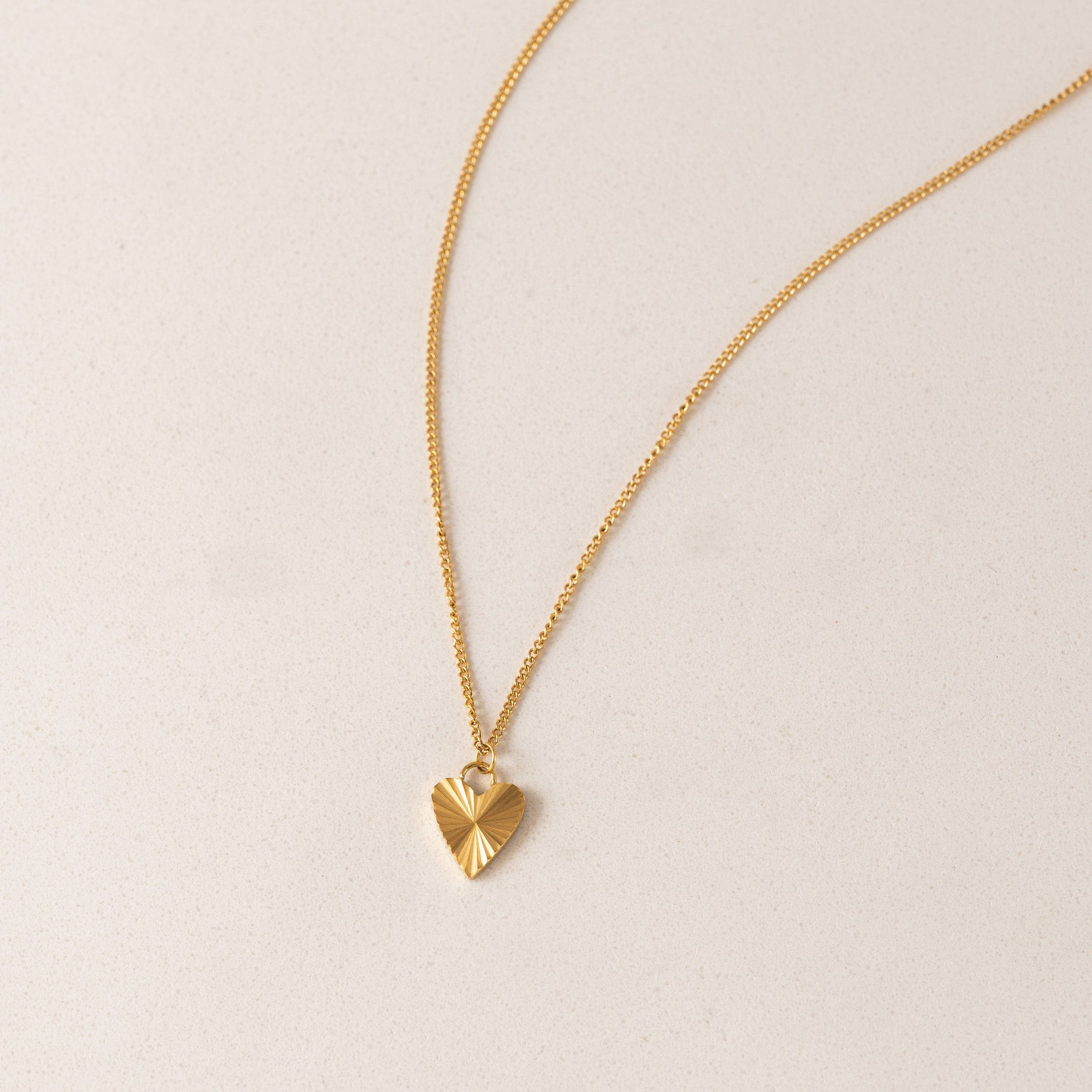Fluted Heart Necklace - Gold