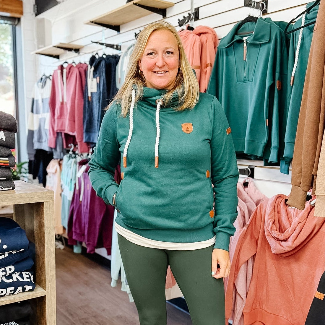 Artemis - Women's Pullover - Pine Ridge