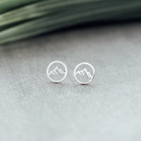 Snow Cap Studs