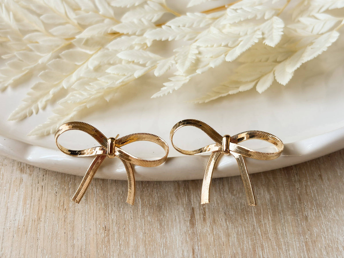 Goldie Bows