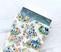 Summer cottage  - padded book sleeve, book pouch