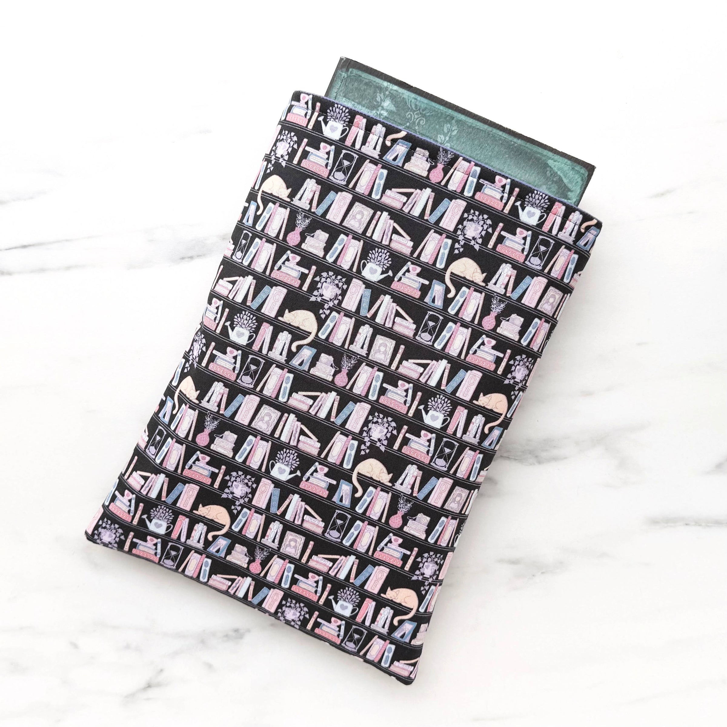 Book shelfie - padded book sleeve, book pouch