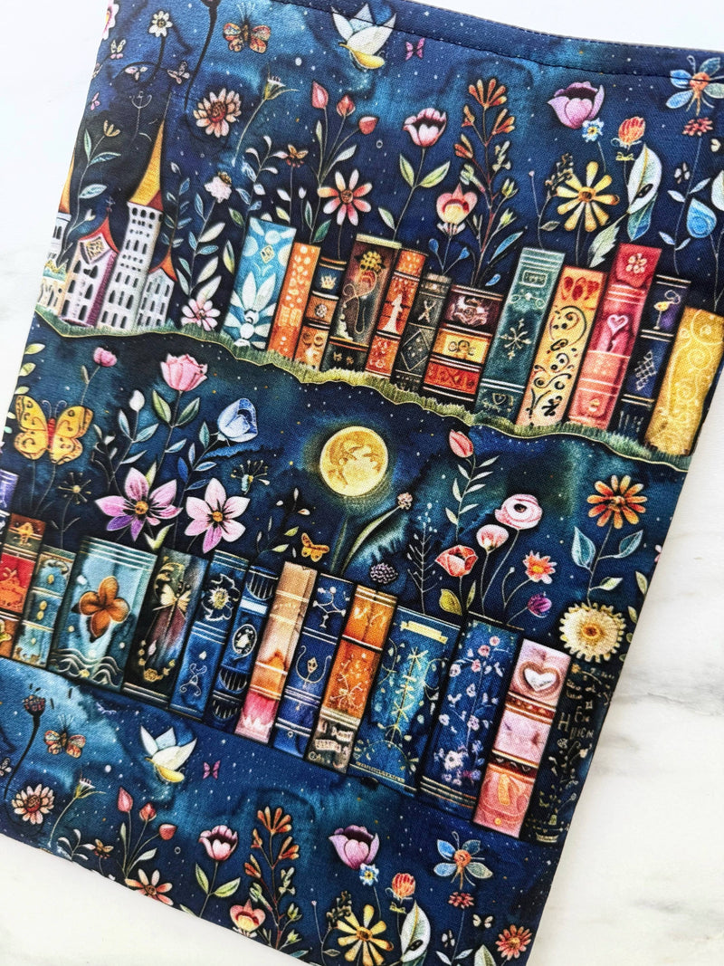 Bedtime story - padded book sleeve, book pouch