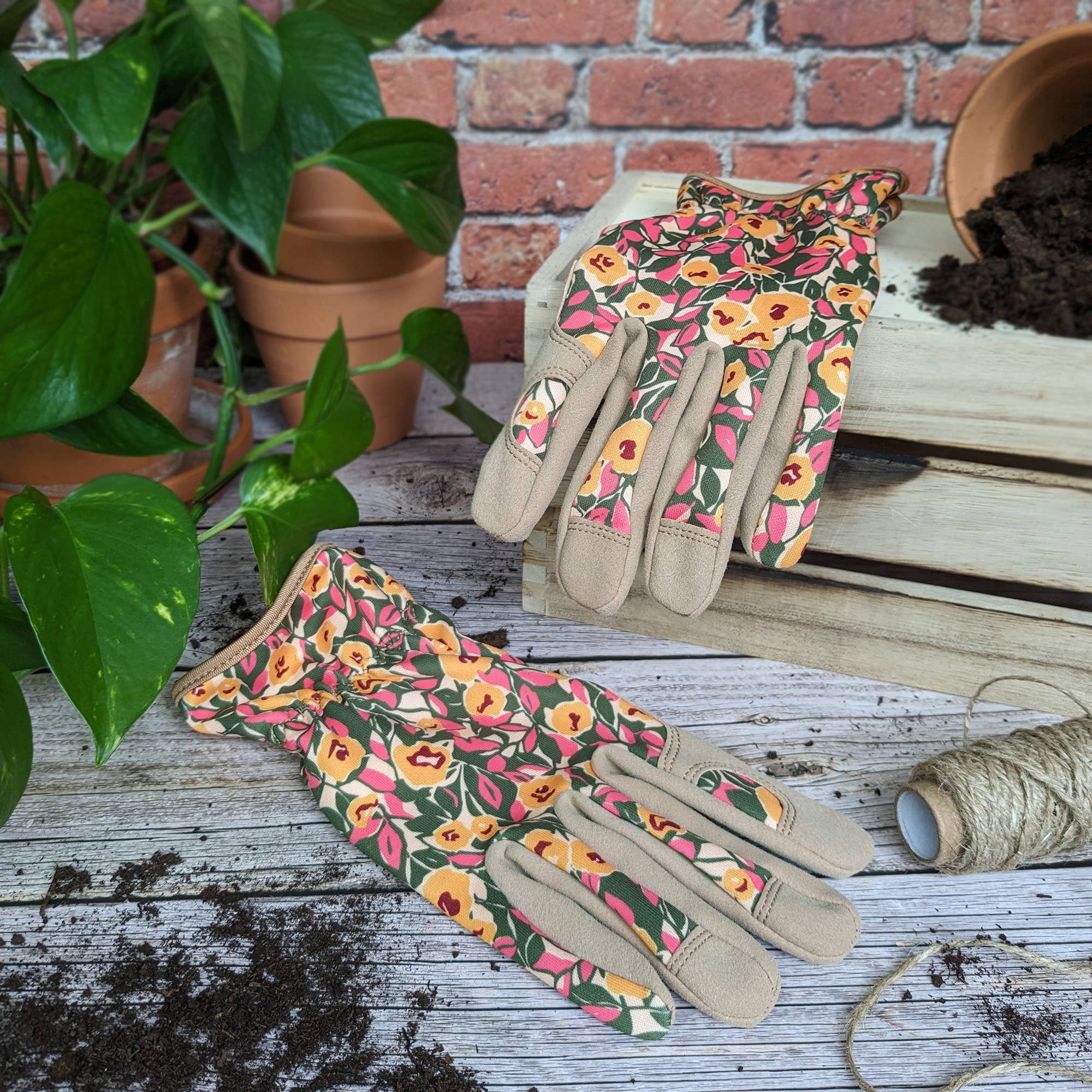 Willow & Belle Gardening Gloves - Mustard And Pink Flowers – The