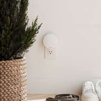 Push Plug-In Diffuser Starter Kit - White + Vanilla Mint
